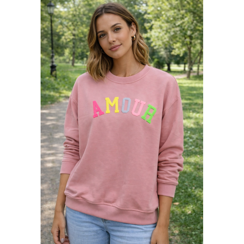 SWEAT AMOUR